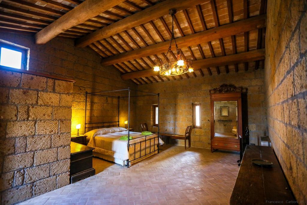 Agriturismo San Giusto Hotel Tuscania Exterior photo